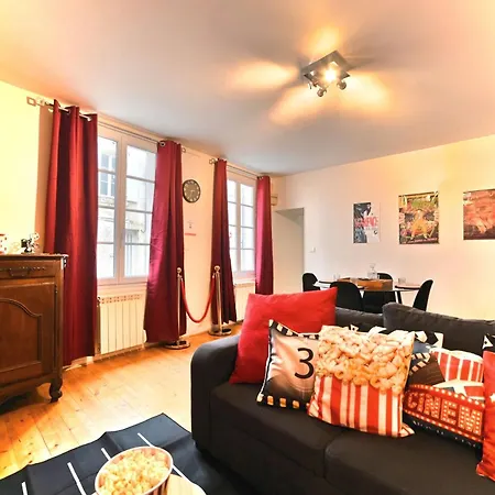 Olympia - Terrasse, Parking Gratuit, Theme Cinema, Coeur De Ville, Rez De Chaussee, Fibre Tv 4K Apartment *