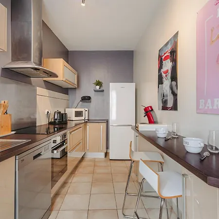 Olympia - Terrasse, Parking Gratuit, Theme Cinema, Coeur De Ville, Rez De Chaussee, Fibre, Tv 4k Apartment