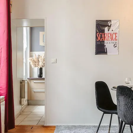 Olympia - Terrasse, Parking Gratuit, Theme Cinema, Coeur De Ville, Rez De Chaussee, Fibre, Tv 4k Saintes