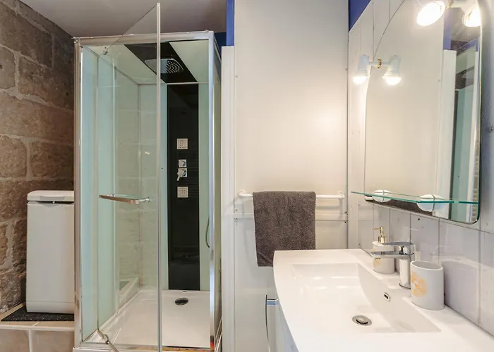 Appartement Olympia - Terrasse, Parking Gratuit, Thème Cinéma, Coeur De Ville, Rez De Chaussée, Fibre, Tv 4k