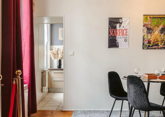 Olympia - Terrasse, Parking Gratuit, Thème Cinéma, Coeur De Ville, Rez De Chaussée, Fibre, Tv 4k Saintes